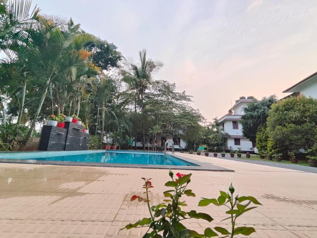 Three Roots Holiday Home Resort Sultan Bathery Luaran gambar