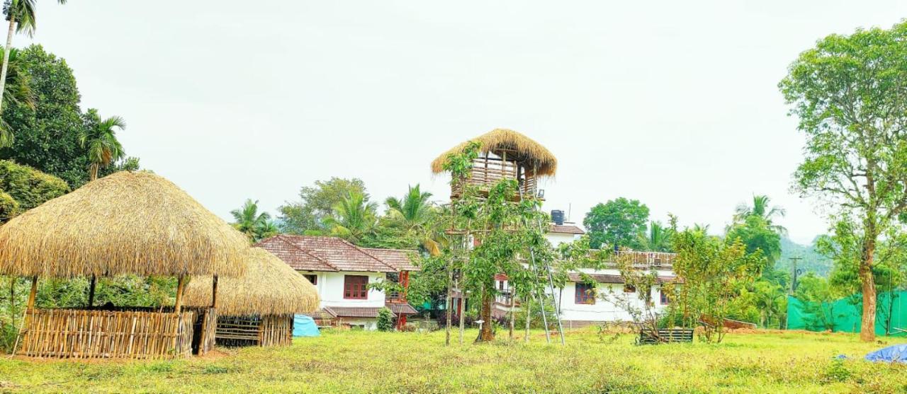 Three Roots Holiday Home Resort Sultan Bathery Luaran gambar