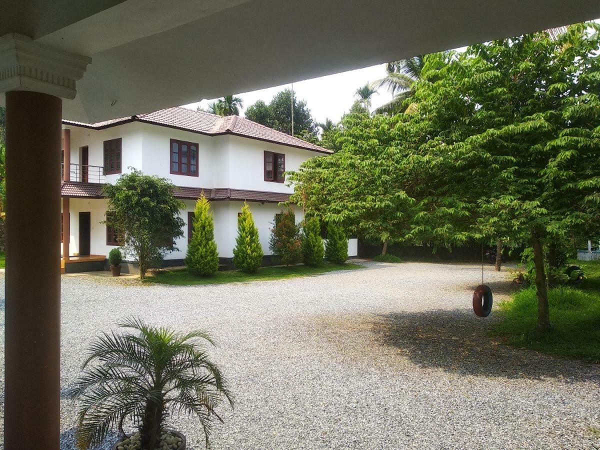 Three Roots Holiday Home Resort Sultan Bathery Luaran gambar
