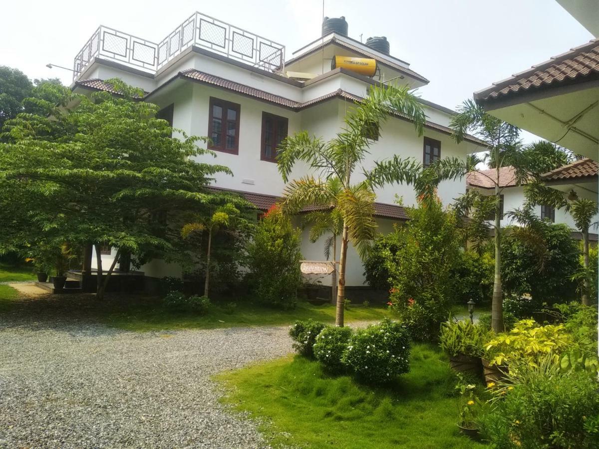 Three Roots Holiday Home Resort Sultan Bathery Luaran gambar